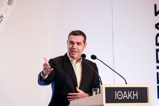 «Κυβέρνηση υπόδικων και ελεγχόμενων»